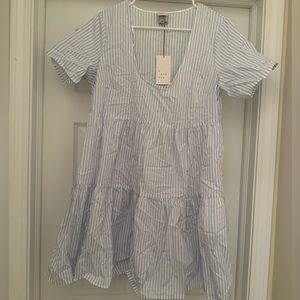 Short, oversized striped dress size medium